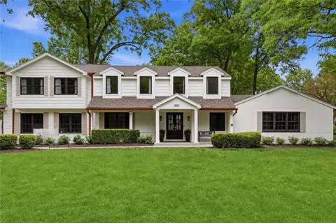 2832 W 91st St, Leawood, KS 66206