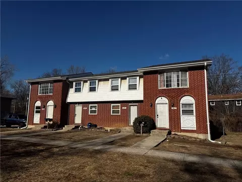 Broad | Streck Street, Warrensburg, MO 64093