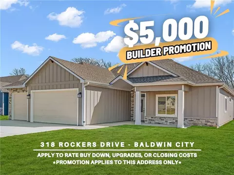 318 Rockers Dr, Baldwin City, KS 66006