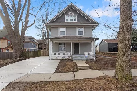 915 E 29th St, Kansas City, MO 64109