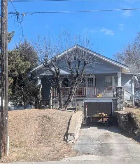 2047 N 32nd St, Kansas City, KS 66104