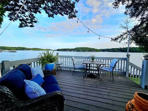 28509 Playmorbeach Rd, Rocky Mount, MO 65072