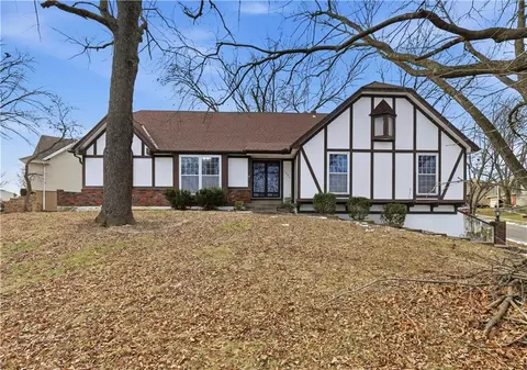 7922 N Northwood Rd, Kansas City, MO 64151