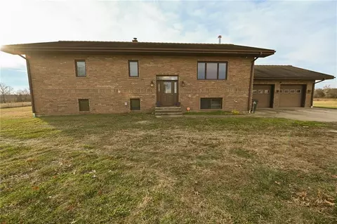 Exterior - 27668 E Katy Rd, Walker, MO 64790 photo 1 of 5