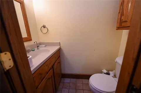 Bath - 27668 E Katy Rd, Walker, MO 64790 photo 3 of 5