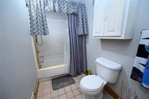 Bath - 27668 E Katy Rd, Walker, MO 64790 photo 2 of 5