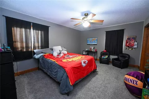 Bedroom - 27668 E Katy Rd, Walker, MO 64790 photo 2 of 8