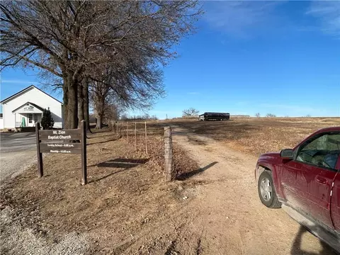 Nn NE V Highway, Warrensburg, MO 64093