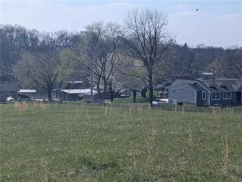 1134 Lake Viking Terrace, Gallatin, MO 64640