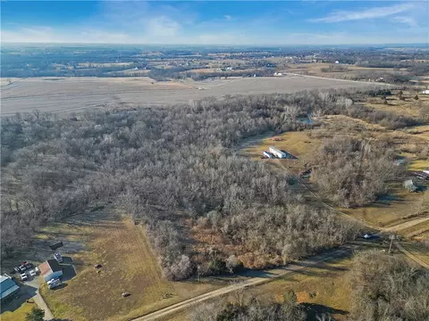 974 NW 525th Rd, Centerview, MO 64019 photo 2