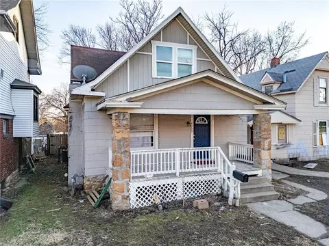 4003 Saint John Ave, Kansas City, MO 64123