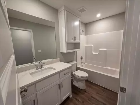 Bath - 32 E 7th St, Adrian, MO 64720 photo 3 of 6
