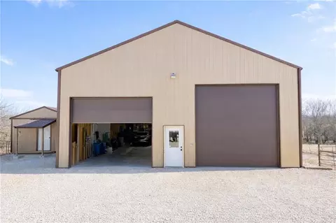 Exterior - 1044 SW 101st Rd, Chilhowee, MO 64733 photo 5 of 11
