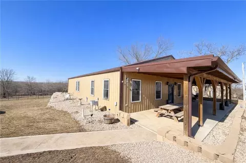 Exterior - 1044 SW 101st Rd, Chilhowee, MO 64733 photo 1 of 11