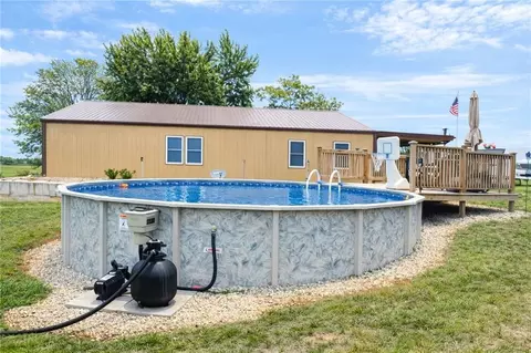 Exterior - 1044 SW 101st Rd, Chilhowee, MO 64733 photo 3 of 11