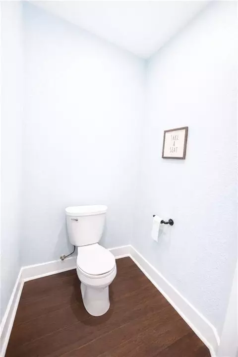 Bath - 1044 SW 101st Rd, Chilhowee, MO 64733 photo 6 of 7