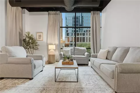 1101 Walnut St #201, Kansas City, MO 64106