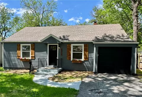 5312 Reeds Rd, Mission, KS 66202