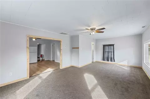 140 Walnut Ave, Osawatomie, KS 66064