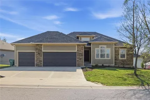 3141 N 123rd Ter, Kansas City, KS 66109