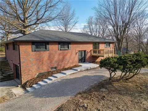 3906 Vera Ln, Saint Joseph, MO 64503