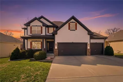 1209 NW 94th St, Kansas City, MO 64155