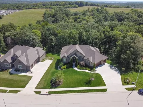 6901 N Norton Ave, Gladstone, MO 64119