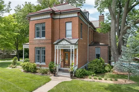 2204 Ashland Ave, Saint Joseph, MO 64506