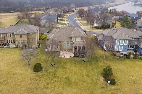 View/Area - 1559 Brompton Ln, Raymore, MO 64083 photo 2 of 6