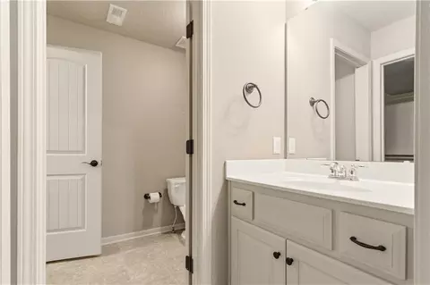 Entry Way - 1559 Brompton Ln, Raymore, MO 64083 photo 8 of 10