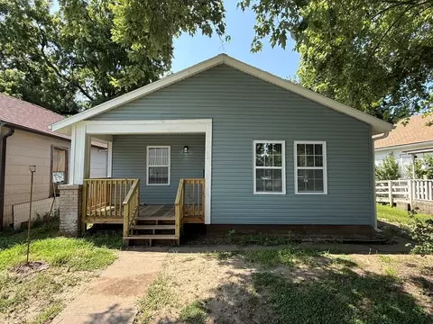 910 W Valley St, Saint Joseph, MO 64504