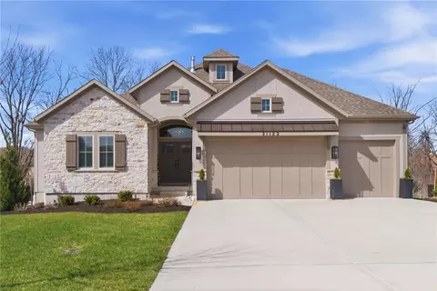 21122 W 189th Ct, Spring Hill, KS 66083