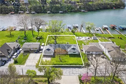 13 P Lake Shore Dr, Lake Lotawana, MO 64086