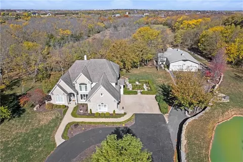 11250 W 191st St, Spring Hill, KS 66083