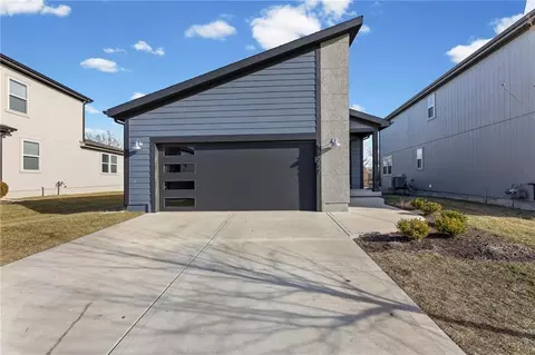 18057 Hauser St, Overland Park, KS 66013