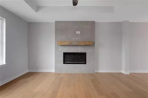 Living - 655 S Ranson Pl, Independence, MO 64056 photo 2 of 5