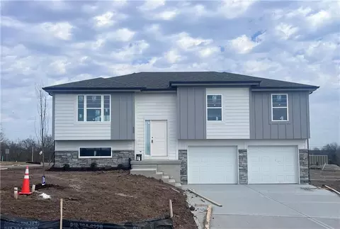 655 S Ranson Pl, Independence, MO 64056