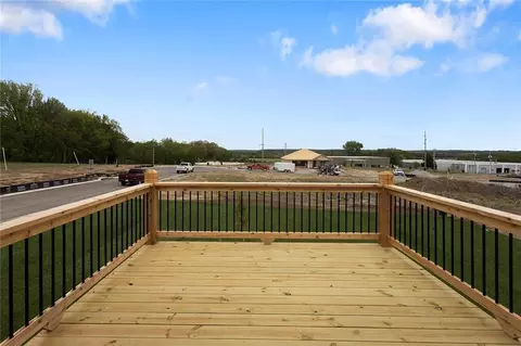 Exterior - 655 S Ranson Pl, Independence, MO 64056 photo 3 of 6