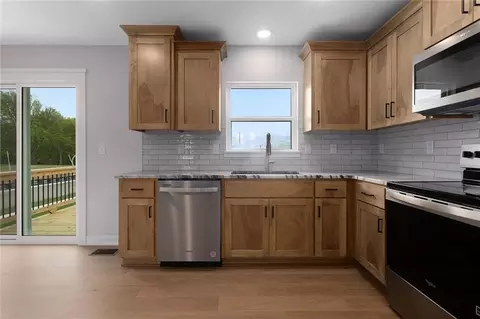 Kitchen - 655 S Ranson Pl, Independence, MO 64056 photo 2 of 2