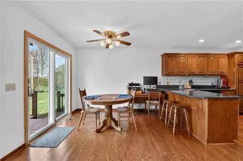 Dining - 1504 Hillcrest Ct, Atchison, KS 66002 photo 2 of 2