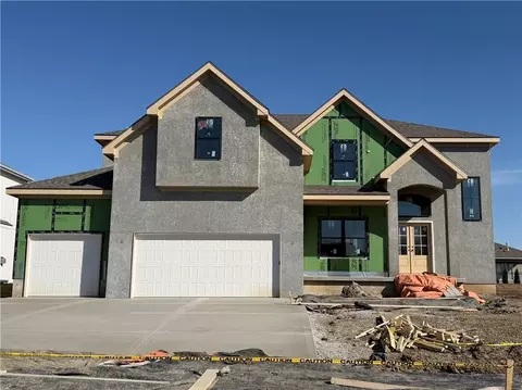 10615 N Mulberry St, Kansas City, MO 64155