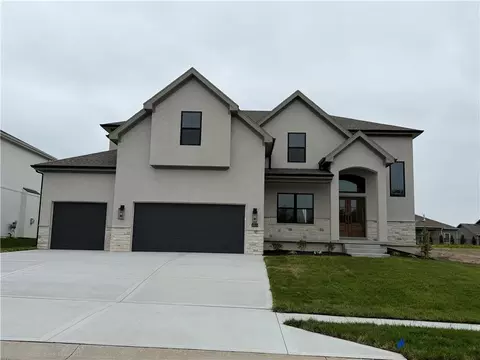 10615 N Mulberry St, Kansas City, MO 64155