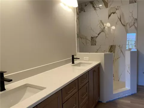 Bath - 27604 E 128th Ct, Lees Summit, MO 64086 photo 1 of 3