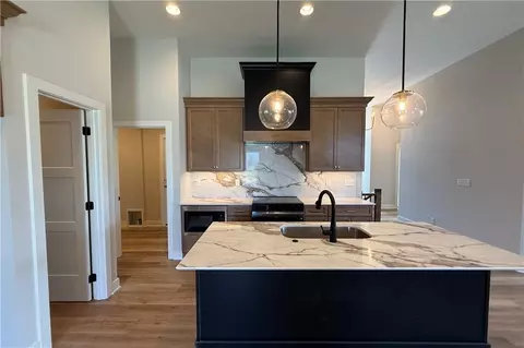 Kitchen - 27604 E 128th Ct, Lees Summit, MO 64086 photo 3 of 4