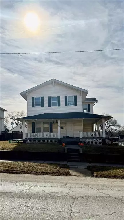 305 W Main St, Richmond, MO 64085