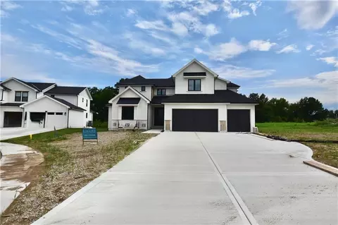 8369 NE 77th Ter, Kansas City, MO 64158
