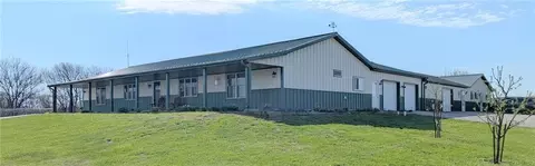 3100 SE Wamsley Rd, Cameron, MO 64429