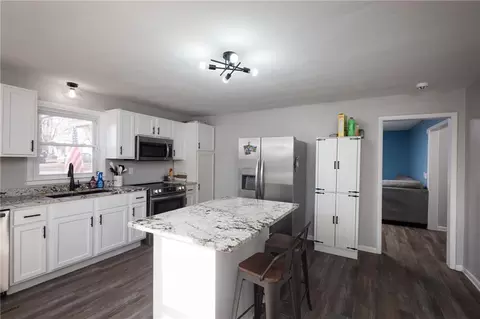 Kitchen - 300 E Florence St, Windsor, MO 65360 photo 1 of 3