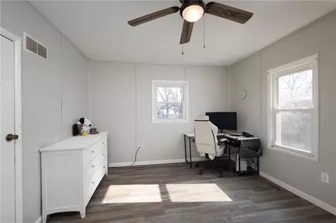 Bedroom - 300 E Florence St, Windsor, MO 65360 photo 1 of 1
