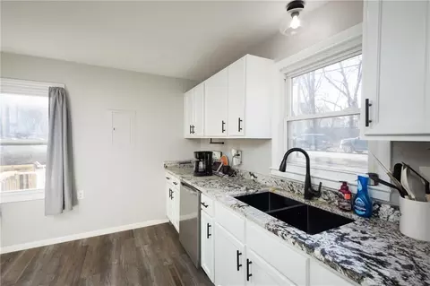 Kitchen - 300 E Florence St, Windsor, MO 65360 photo 3 of 3